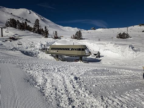 Record Breaking Snow Pack Photos - Mammoth Mountain Ski Area