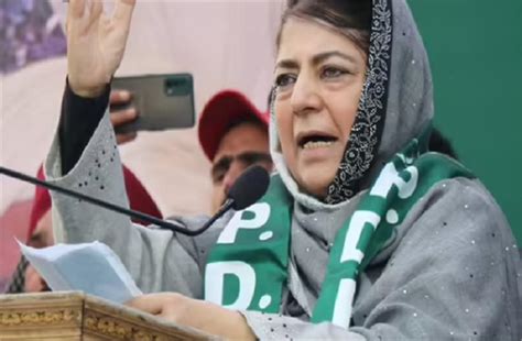 युवा हथियार छोड़़ दें: महबूबा काश यह बात उन्होंने पहले कही होती - j k ...