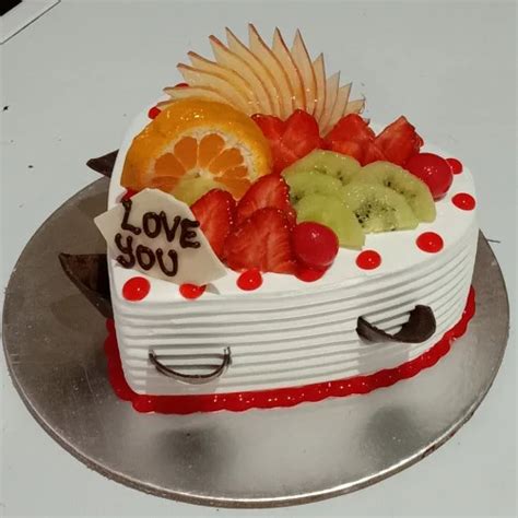 Fresh Fruit Cake Delivery in Delhi NCR - ₹599.00 : Cake Express