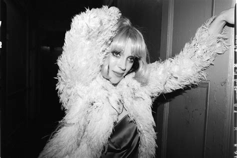 Watch St. Vincent’s vintage visuals for ‘The Melting Of The Sun’ | Dazed