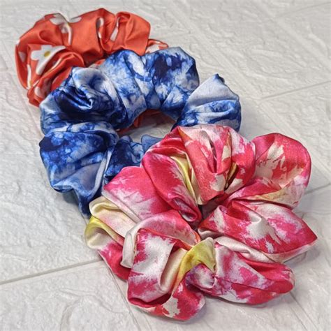CURLY SISTERS | STYLISH SCRUNCHIES | 50+ designs for every occasion ...