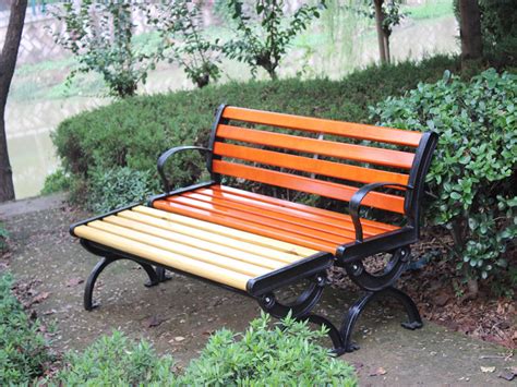 甘肃兰州铸铝园林椅厂家定做带靠背扶手的塑木公园休闲长椅_CO土木在线