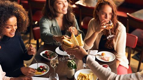 Chick-fil-A is the Fast-Food Customer Service King - The Food Institute