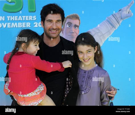 Dylan mcdermott daughters colette charlotte hi-res stock photography ...