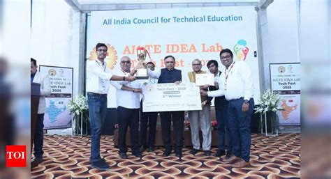 AICTE Idea Lab Techfest 2025 showcases tech innovation | Raipur News ...