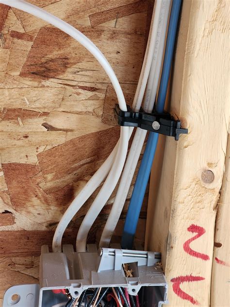 Blue romex - 14/3 w/ground.... : r/electricians