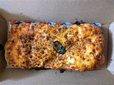 Cheesy Bread Dominos