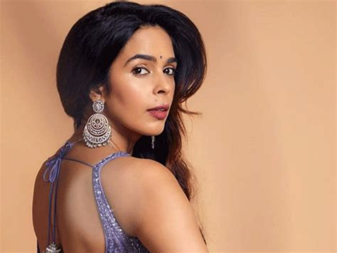 ED questions Mallika Sherawat and Pooja Banerjee
