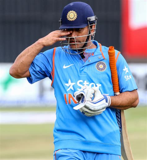 MS Dhoni Injures Eye In Freak Accident On Field, Still Keeps Wickets ...