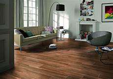 pavimento marrone pavimento interni legno masterker marrone 20x120x1 05 cm pavimento marrone pavimento interni legno masterker marrone 20x120x1 05 cm