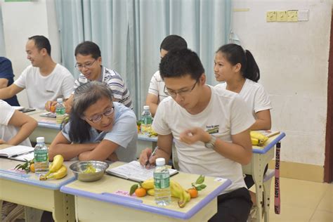 大专生清华当老师，博士生小学当老师，教师并非以学历论英雄？_刑小颖_岗位_北大