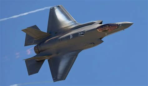 قطر تجري محادثات مع الولايات المتحدة لشراء مقاتلات F-35 - تقرير - موقع ...