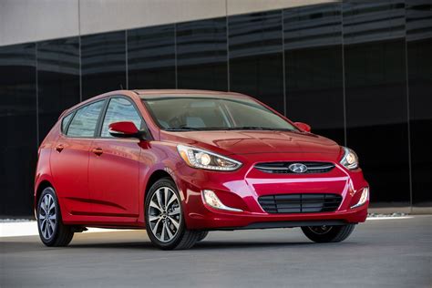 Hyundai Accent (2016) - HD Picture 2 of 15 - #124501 - 3000x2000