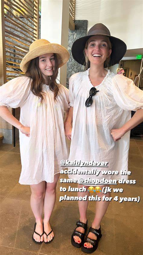 Kaitlyn Dever's Feet