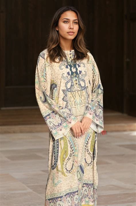 Regal Nomad Paisley Kaftan Dress – Navvi.in