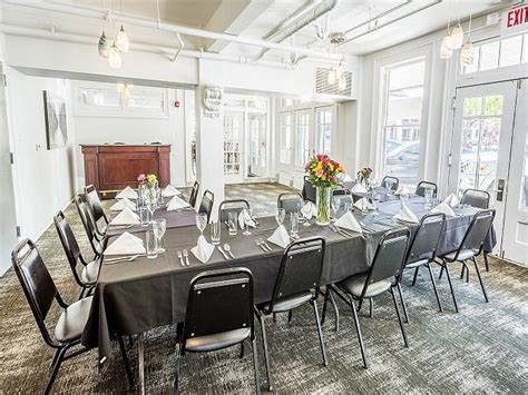 PARK PLAZA HOTEL SEGUIN - Hotel Reviews & Photos - Tripadvisor