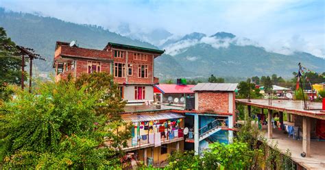 Cheap Flight Tickets from Europe to India from ₹ 10,157 - KAYAK