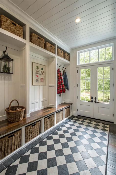 20+ Stylish Mudroom Floor Ideas You'll Love