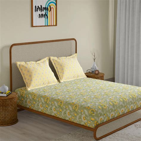 Buy STELLAR HOME Lilly Cotton 104TC Printed 3Pcs Queen Bedsheet Set ...
