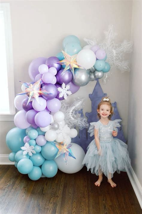3rd winter / frozen theme birthday party | Frozen birthday theme, Elsa ...