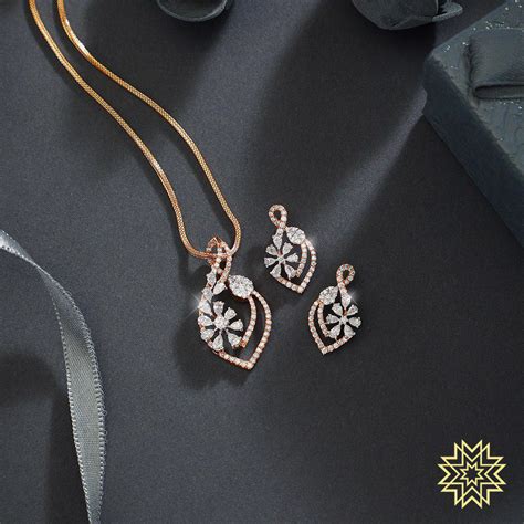 Buy Real Diamond Pendant set Online | Real Diamond Pendant set by Manubhai.