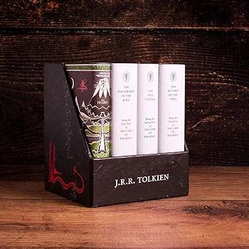J. R. R. Tolkien The Hobbit & The Lord of the Rings Gift Set: A Middle ...