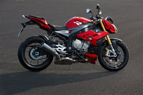 BMW S1000R launched in India at INR 22.83 lakh