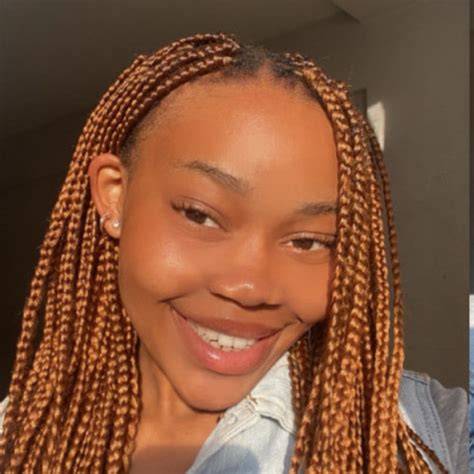 Yolanda - English teacher - ₹686/h