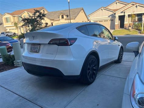 Tesla Model Y Best Color 的图像结果
