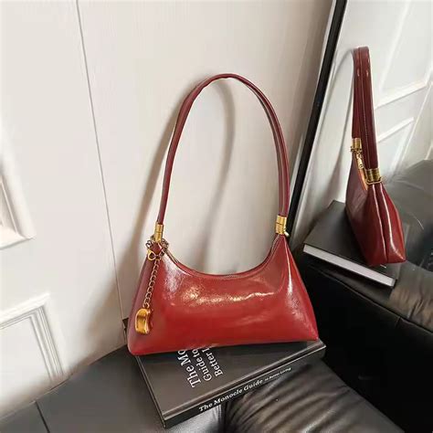 Lunaria Shoulder Bag – VUEMOD