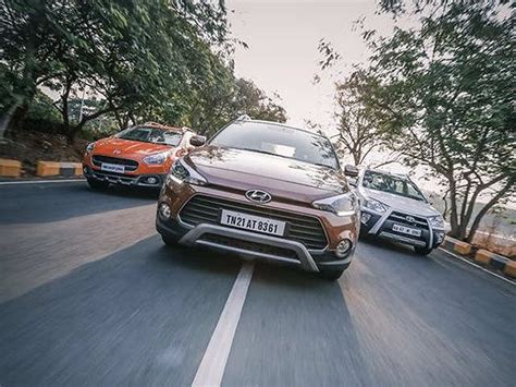 i20 Active engine and performance - Hyundai i20 Active vs Toyota Etios ...