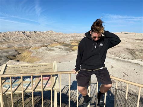 Life & Work with Lindsay Nikole - Voyage LA Magazine | LA City Guide