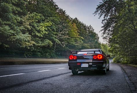 [100+] Nissan Skyline Gtr R34 Wallpapers | Wallpapers.com