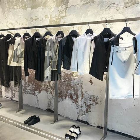 Paris Fashion: Discover the Best Ten (+1) Boutiques | AISPI