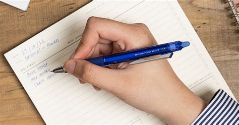 Writing Text Pen 的图像结果