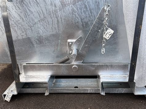 Self Dumping Hoppers – HIWASTE MFG