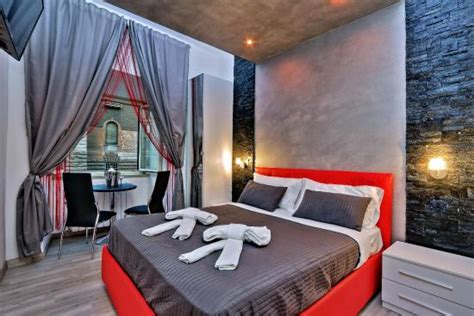 SUITE PARADISE (Rome) - Guesthouse Reviews, Photos, Rate Comparison ...