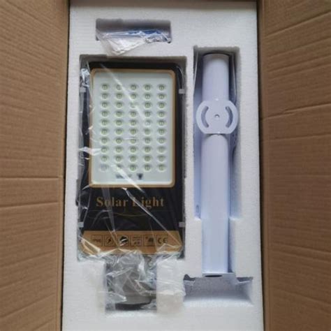 Jual Lampu Jalan 800w Solar Cell Lampu PJU 800 watt Solar Panel Two in ...