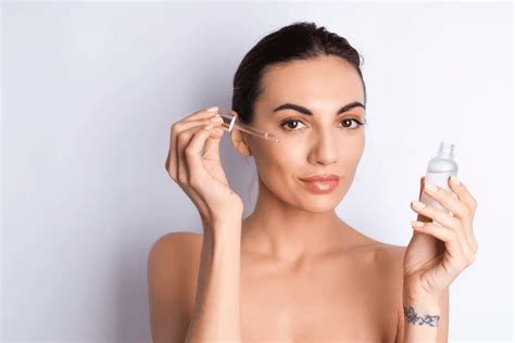 Hyaluronic Acid Serum Benefits & uses for Skin - Glopetra