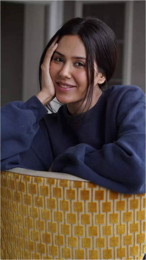 'Housefull 5' fame Sonam Bajwa's no makeup looks - Check out her ...