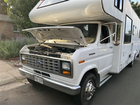 Should my GF and I buy this 1989 Ford Econoline for $6kusd? This would be our first RV : r/RVLiving