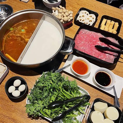 7 Best Hot Pot Restaurants In Seattle For A Warm Meal (+ What To Order)