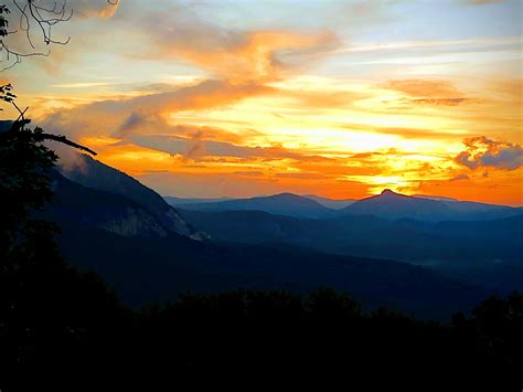 Love Shack - Guesthouses for Rent in Highlands, North Carolina, United ...