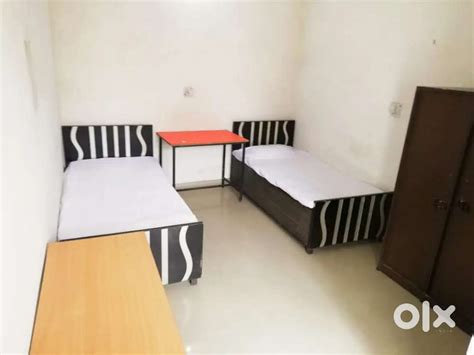 Best fully furnished rooms with free wifi in your budget - PG & Guest ...