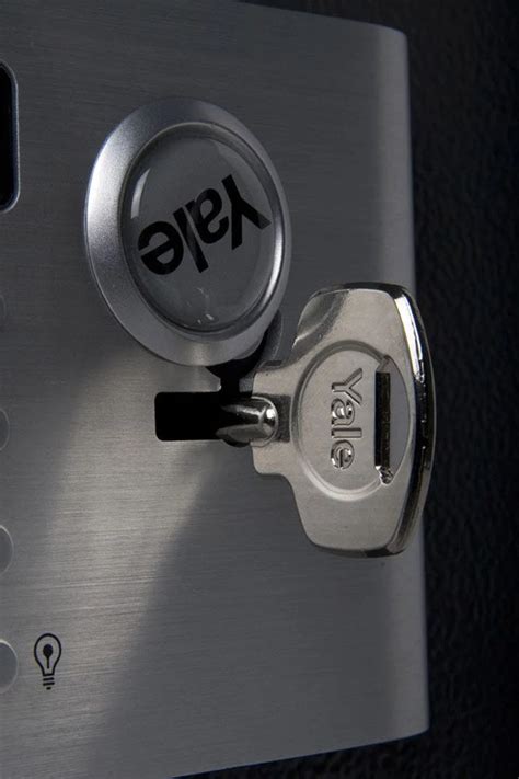 Certified Laptop Digital Safe | ASSA ABLOY