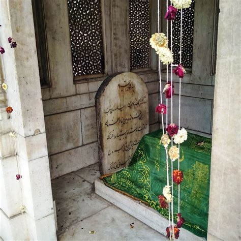 Mazar-e-Mirza Ghalib Tomb (New Delhi) - All You Need to Know BEFORE You Go