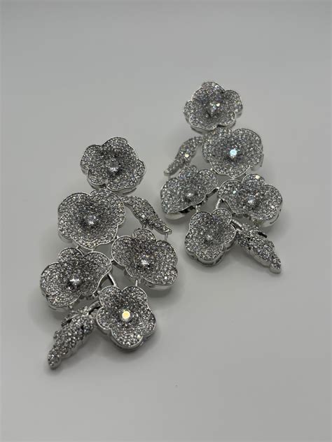 Silver Vines – Roop by Rania