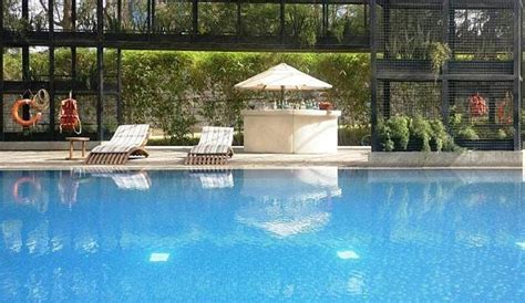 Beat The Heat With A Chilled Cocktail By The Pool At These Places ...