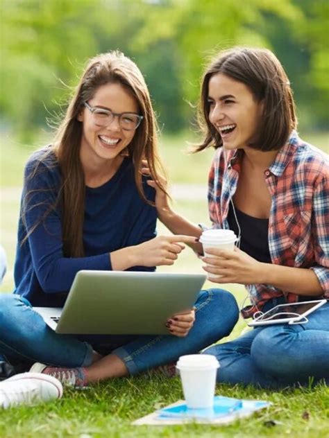 10 surprising health benefits of laughter