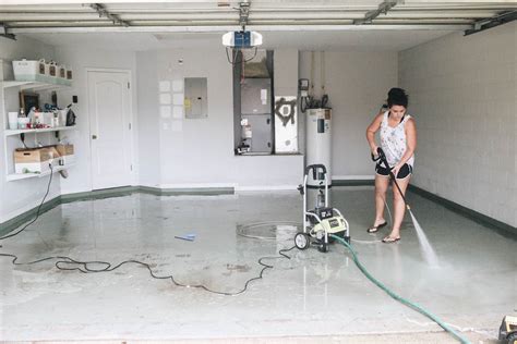 Painting A Garage Floor To Enhance Visual Aesthetics - Garage Ideas
